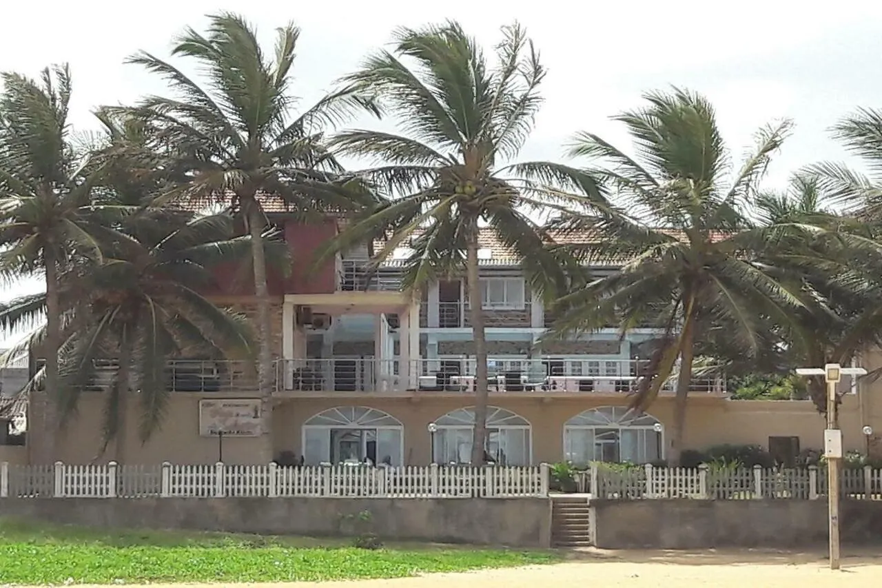 Oasis Beach Resort Negombo Hotel