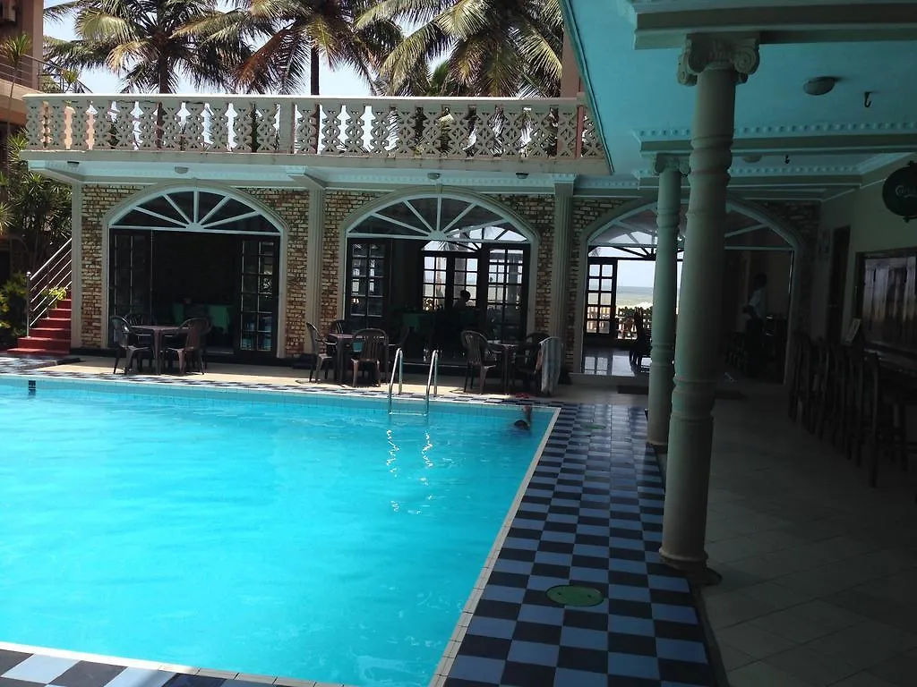 Oasis Beach Resort Negombo