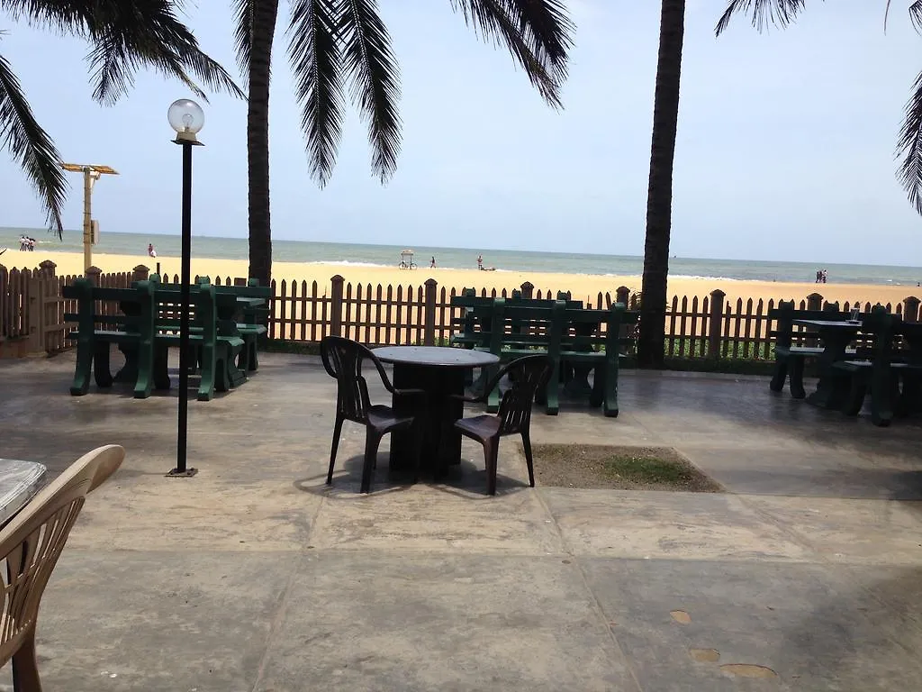 Oasis Beach Resort Negombo Hotel