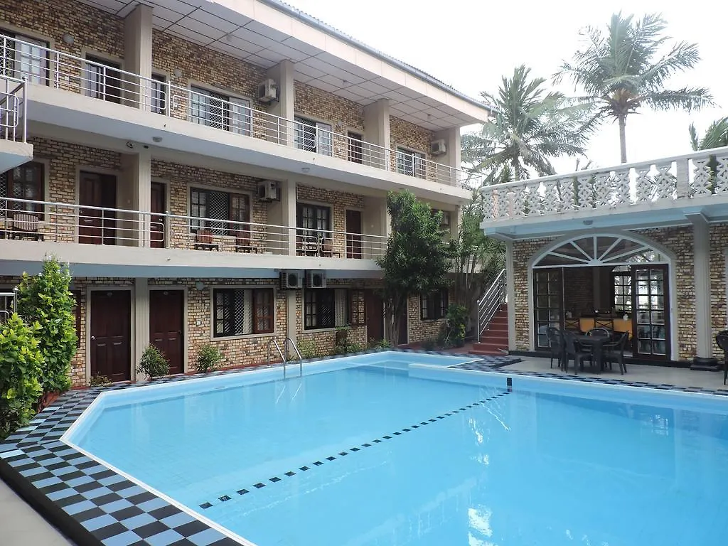 Oasis Beach Resort Negombo Hotel
