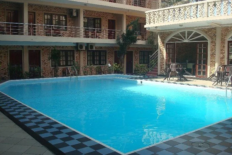 Oasis Beach Resort Negombo Hotel
